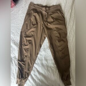 lululemon athletica Women’s Short Tan Joggers